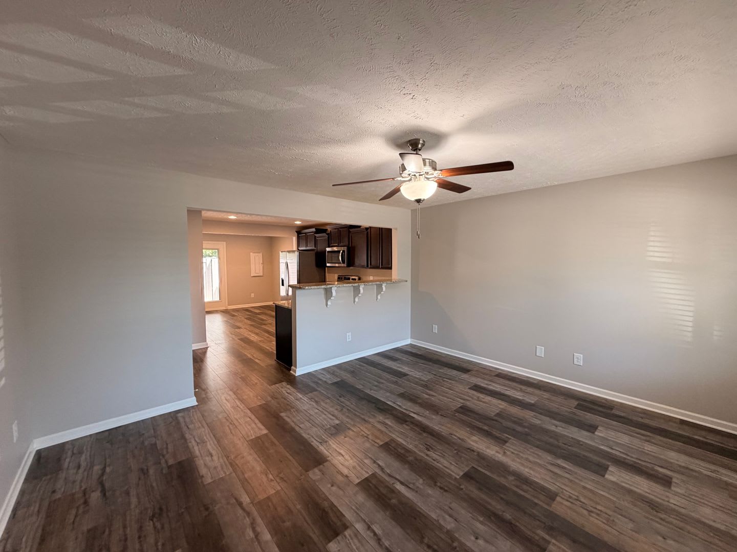 Nice 2 BR 2.5 Bath Townhome – photo 4