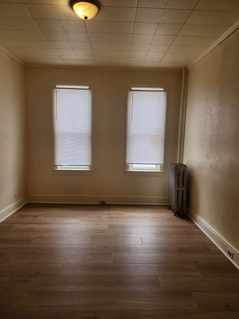 582 W King St York Pa – photo 1
