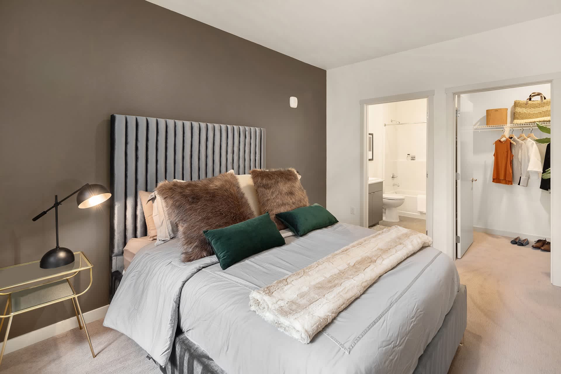 The Bond Apartments – photo 5