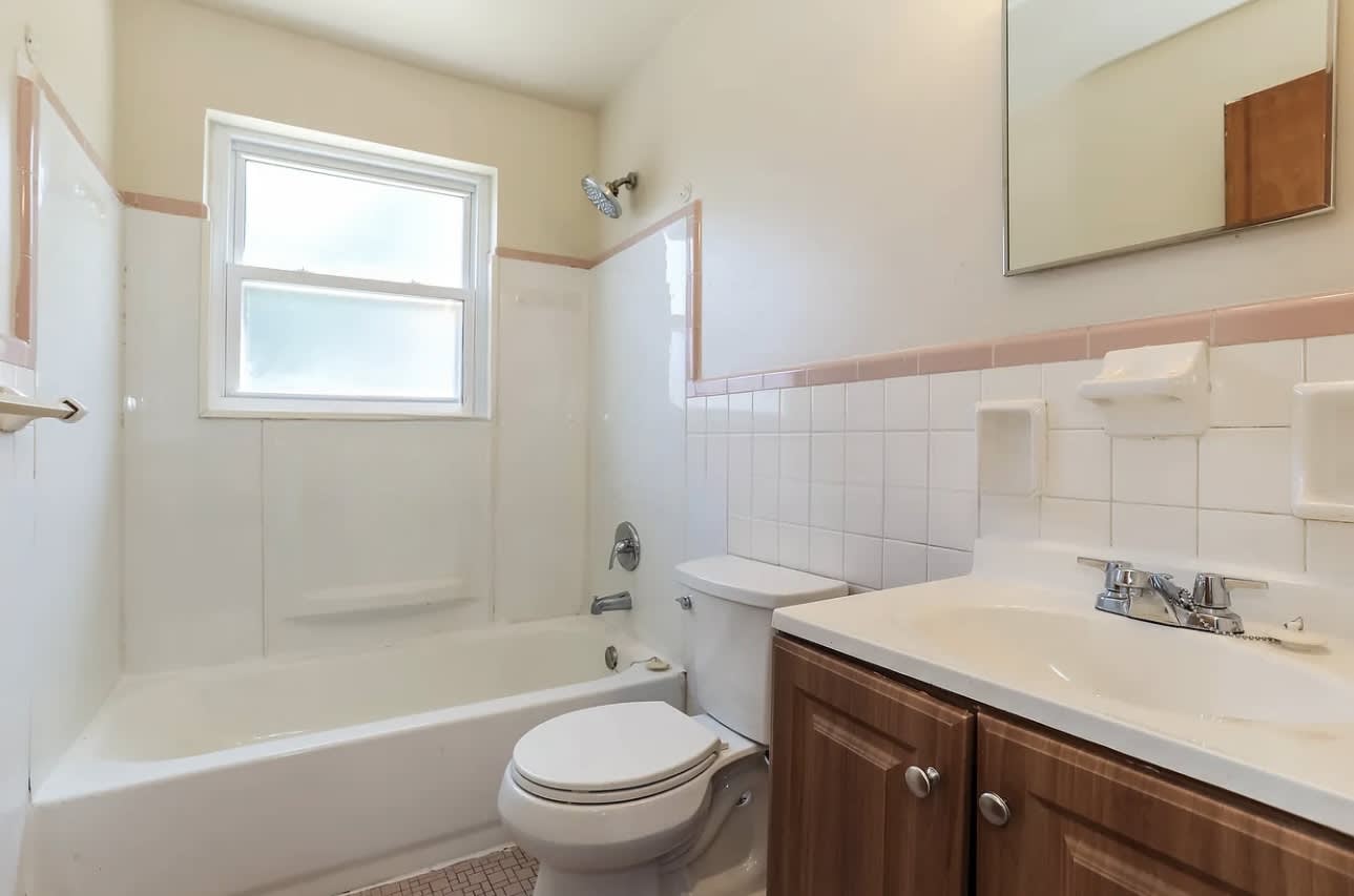 3392 Alexis Rd – photo 4