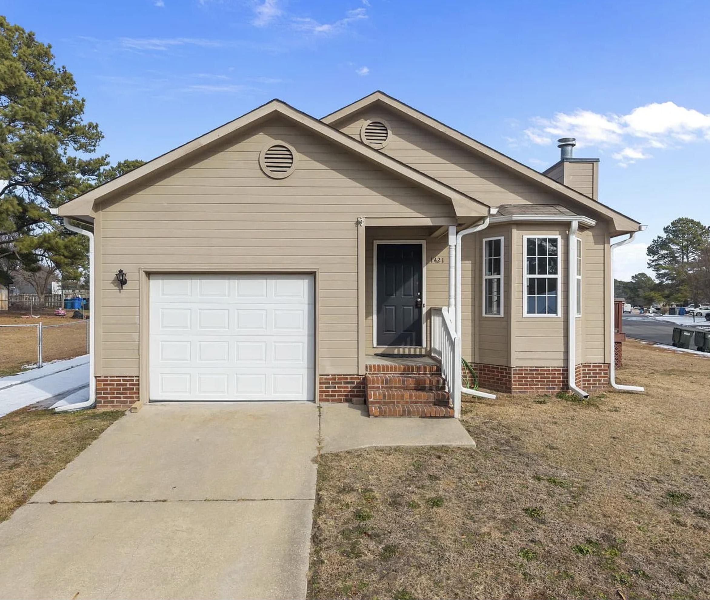1421 Matilda Court – photo 2