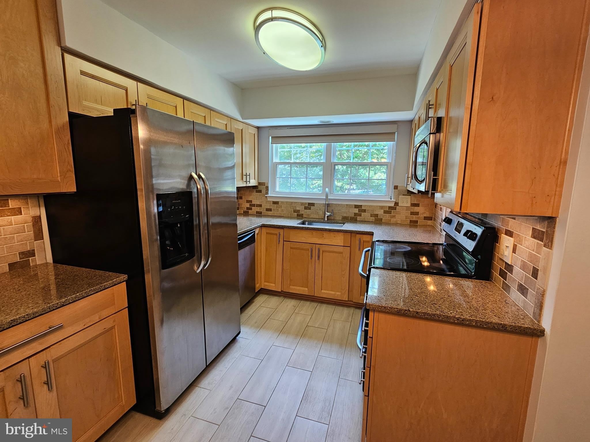 12109 Greenway Court – photo 2