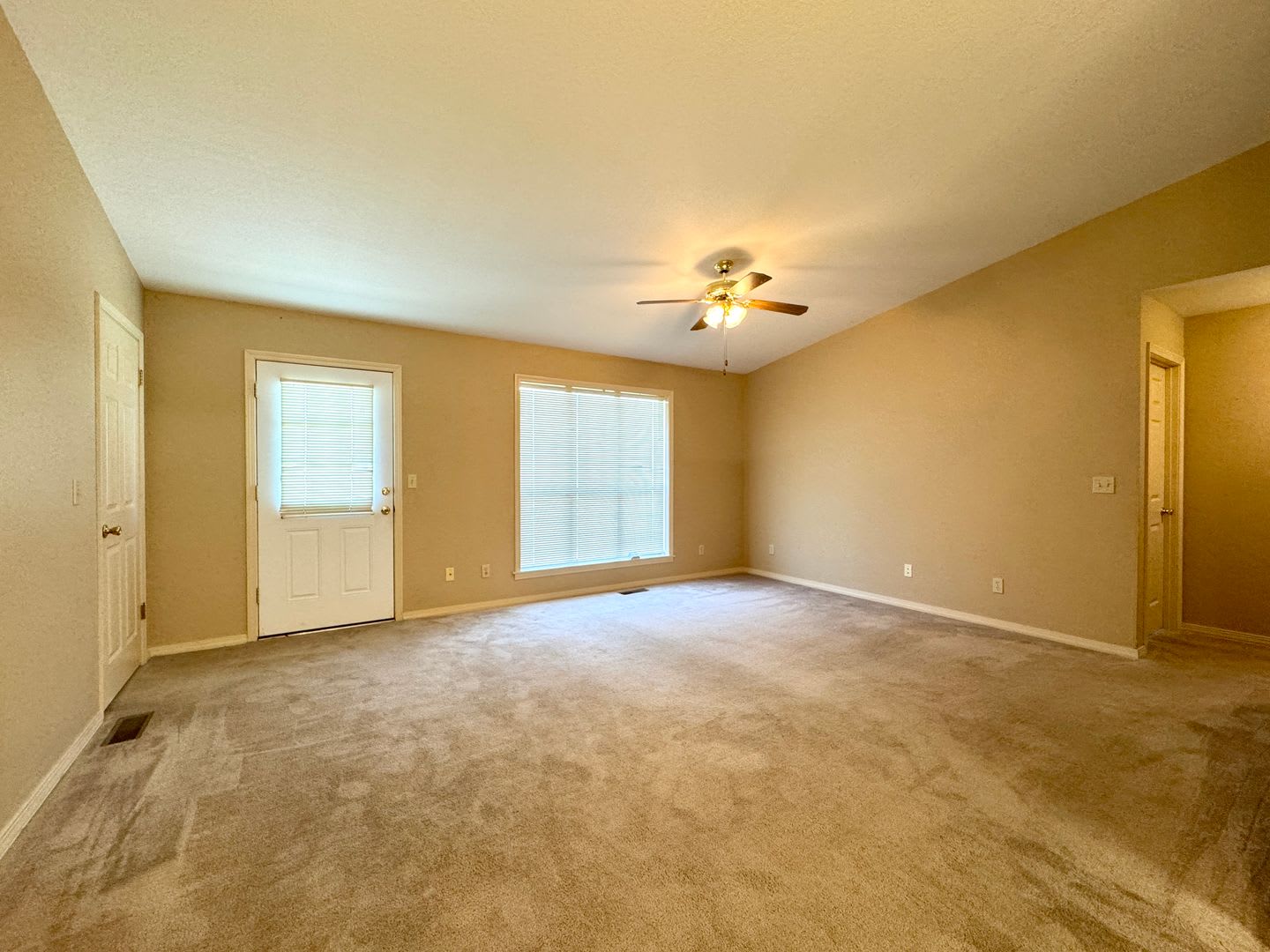 2 Bed • 2 Bath • Overlooking the White River – photo 3