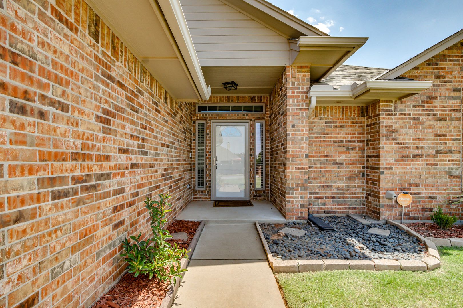 3 Bedroom 2 Bath 2 Car Garage In Piedmont Schools!!! – photo 5