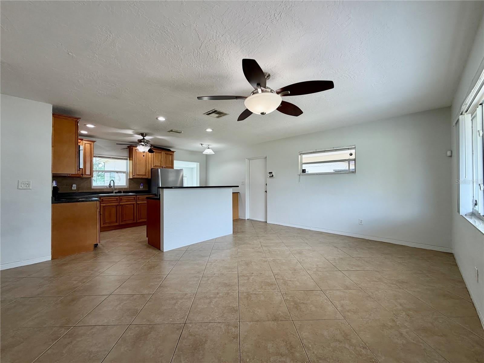 5560 14Th Avenue N – photo 5
