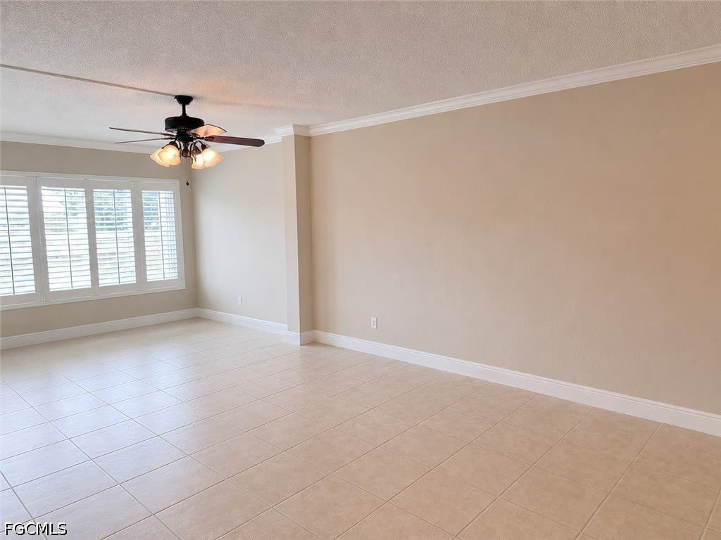 2264 Winkler Avenue – photo 2