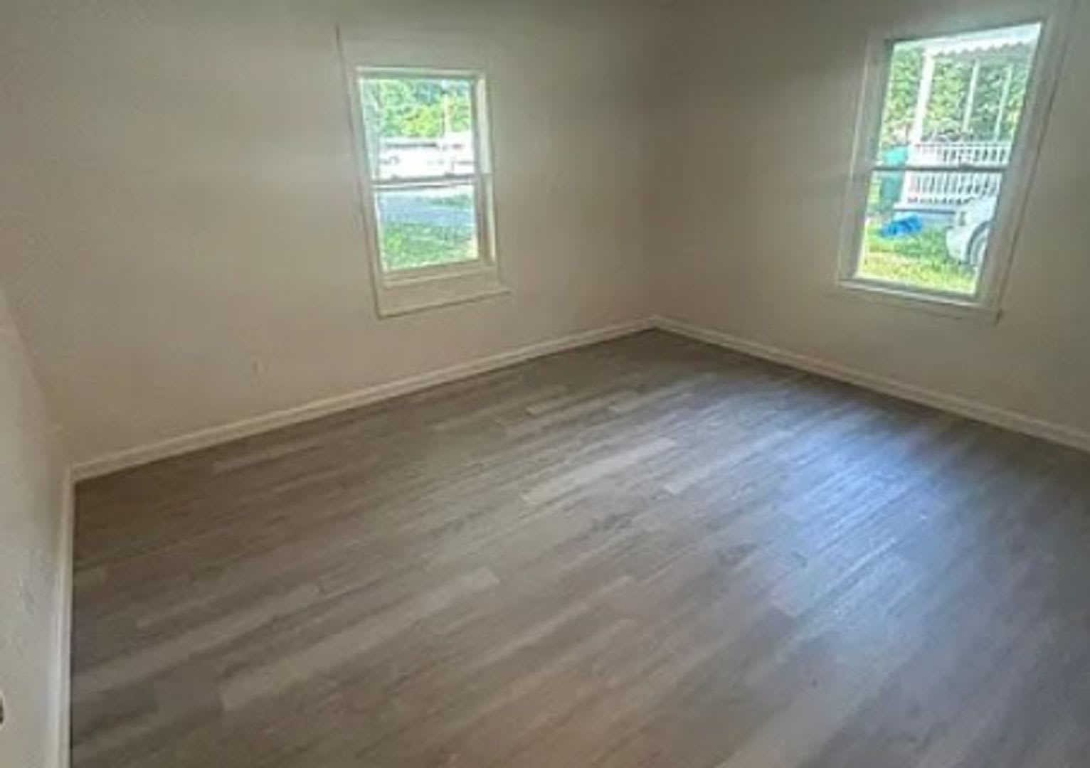 For Lease – photo 5