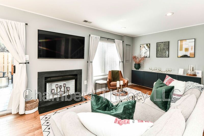 2318 Glade Bank Way – photo 4