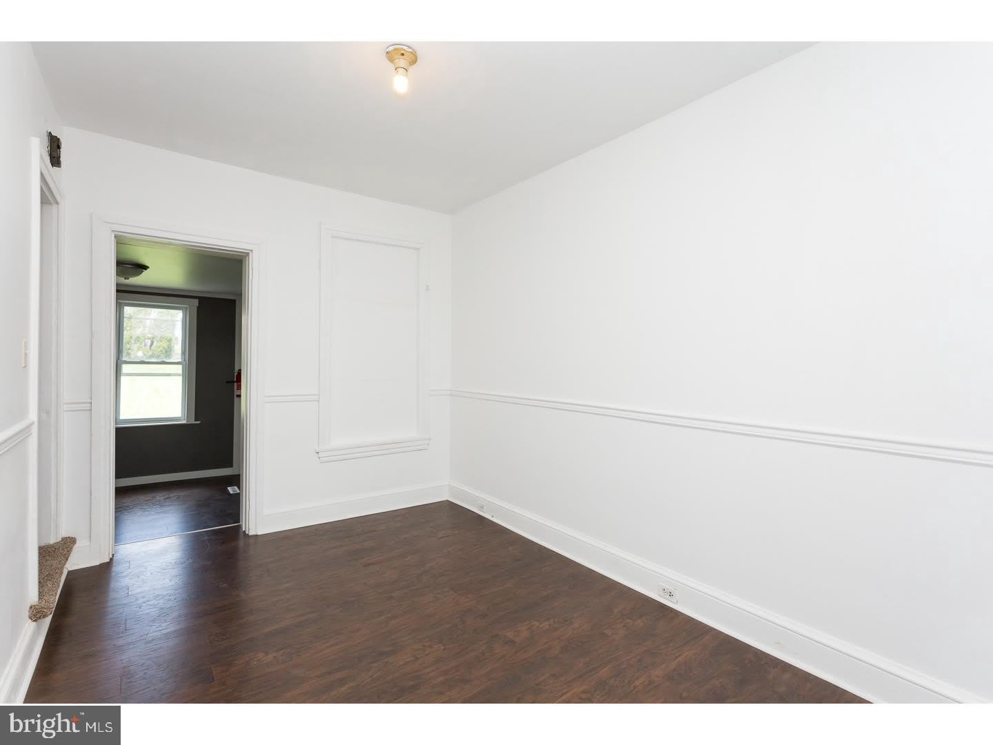 849 QUEEN Street – photo 5