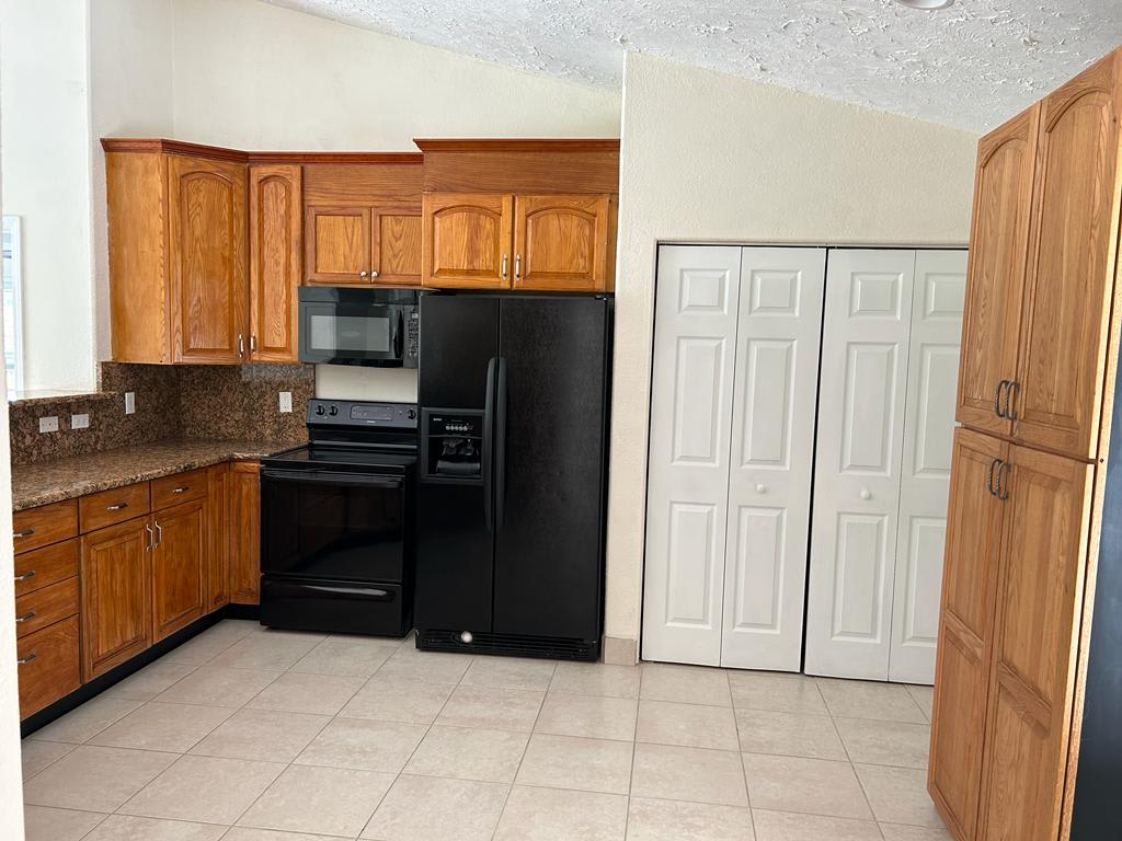 2426 Oak Drive – photo 4