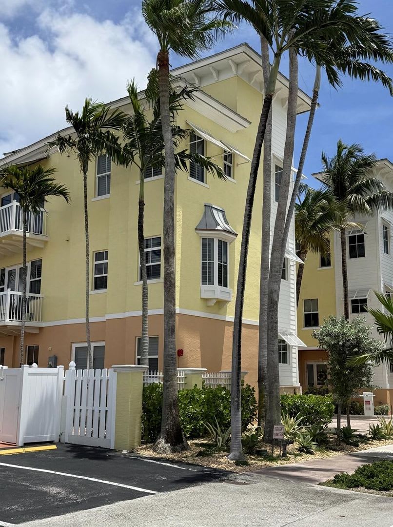 4332 Seagrape Dr Apt 4 Lauderdale By The Sea Fl 33308 – photo 1