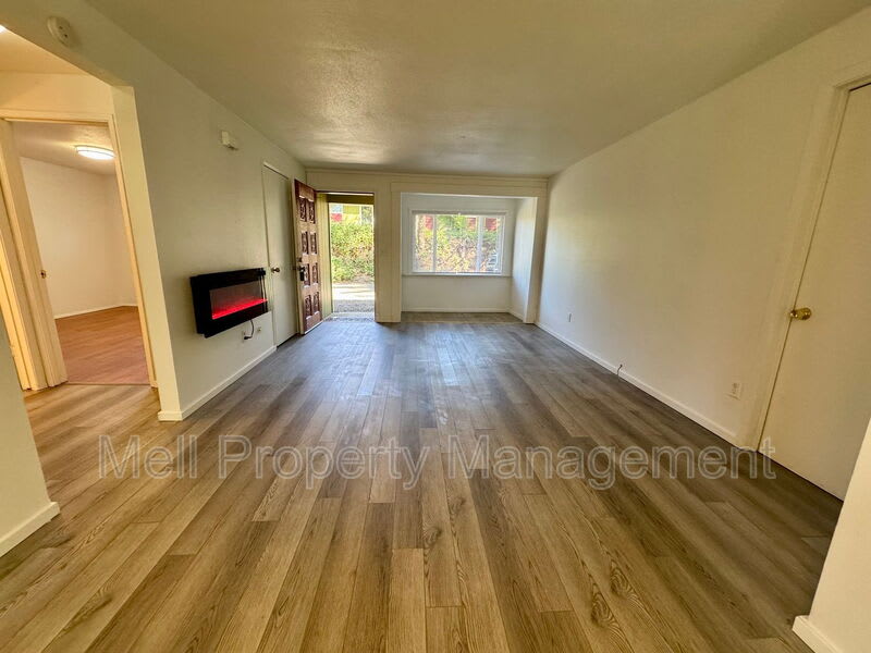 1821 Mason St – photo 5