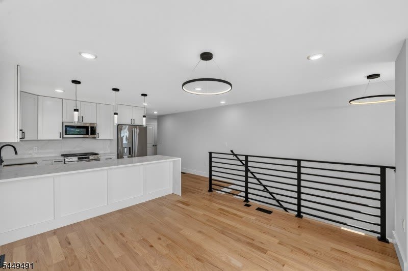 62 Hillside Ave – photo 2