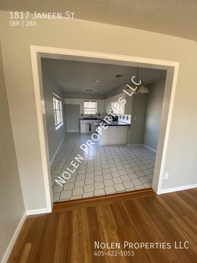 1817 Janeen Street – photo 5