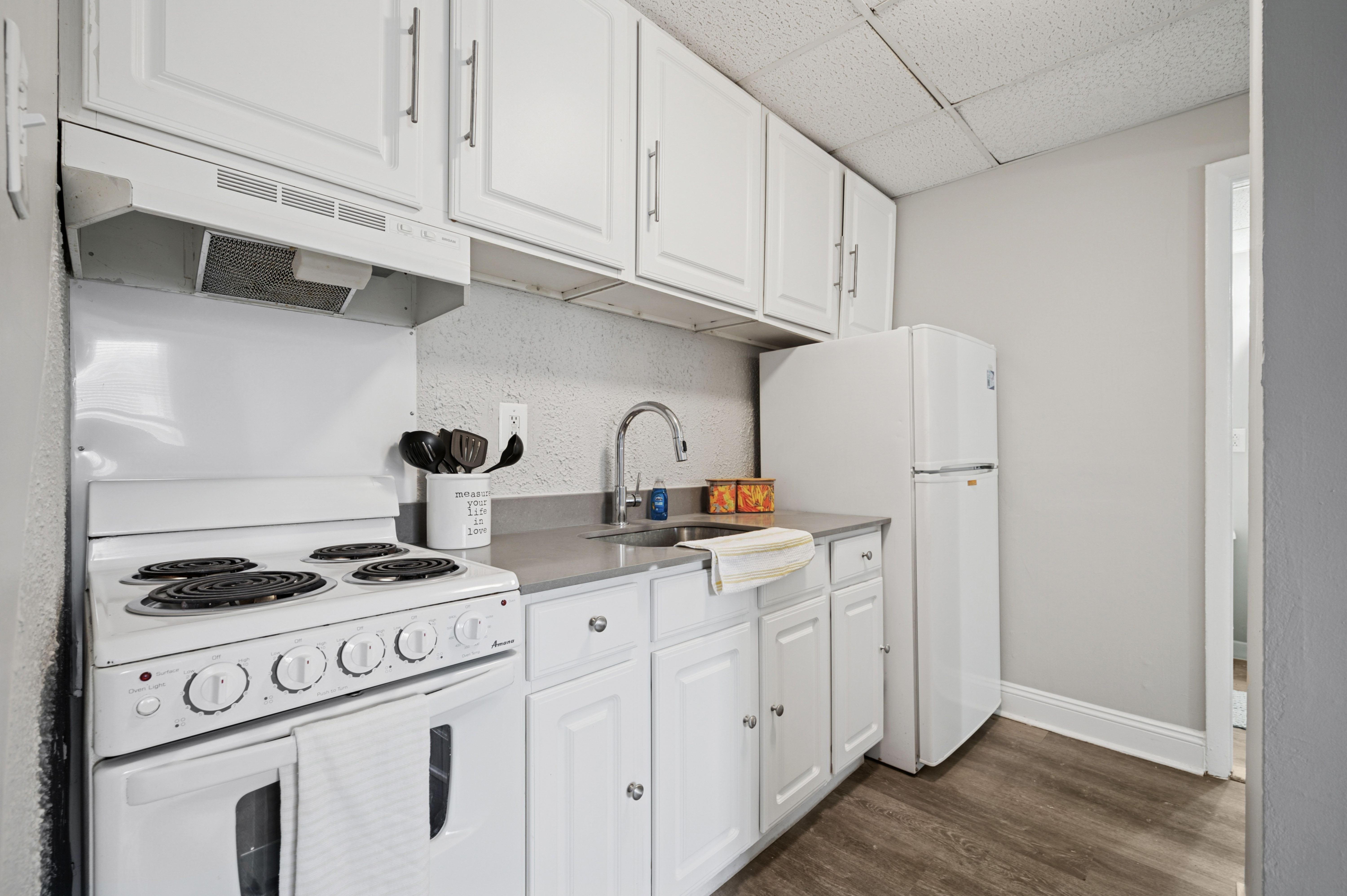 1420 Chestnut – photo 4
