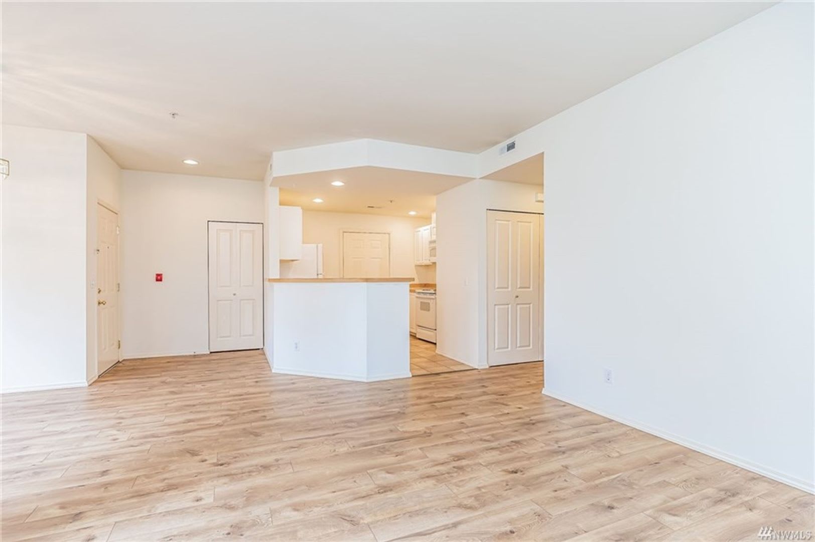 2Bd/2Ba Issaquah Condo – photo 5