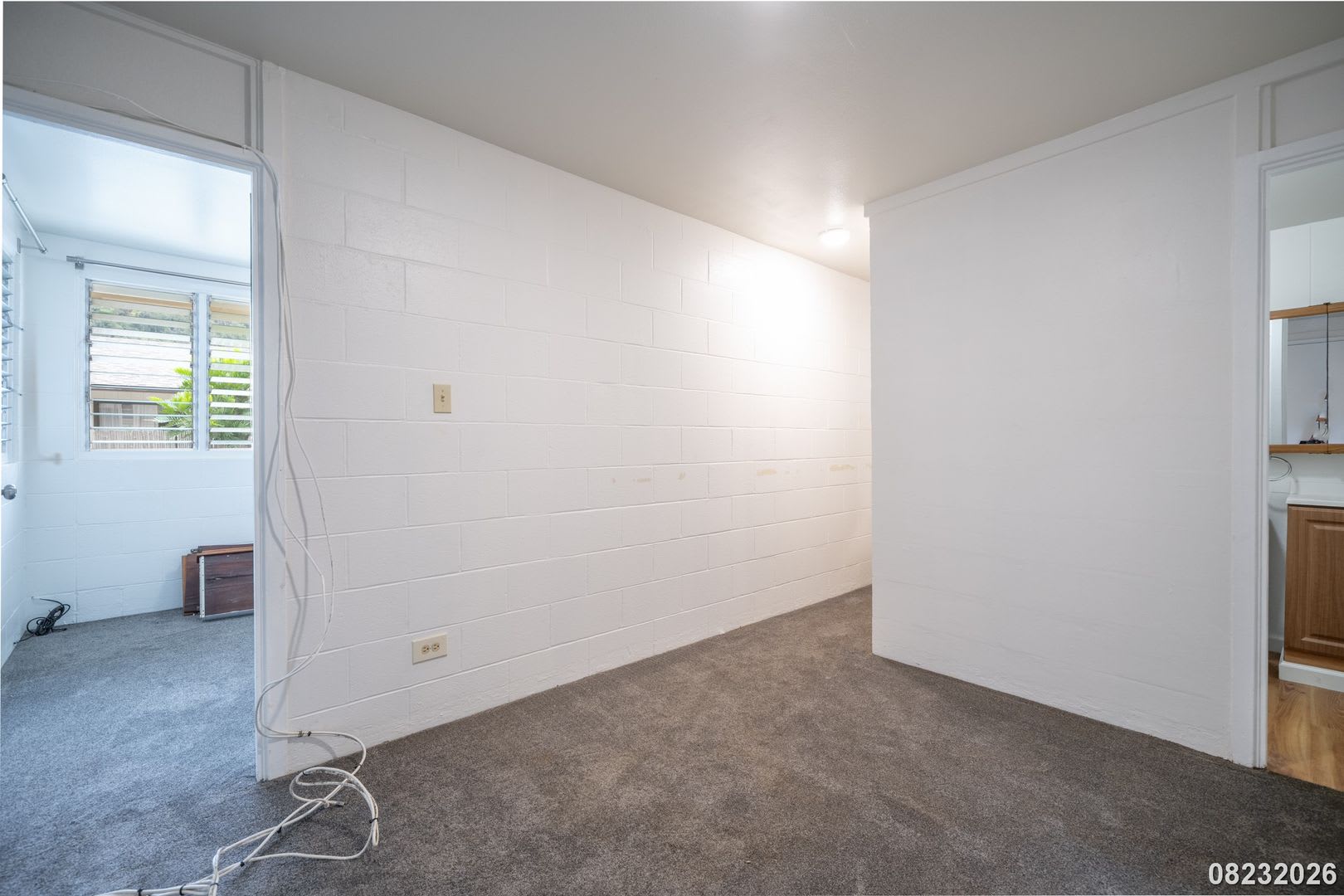 2400 2 Bed 1 Bath 2 Parking In Kalihi – photo 3