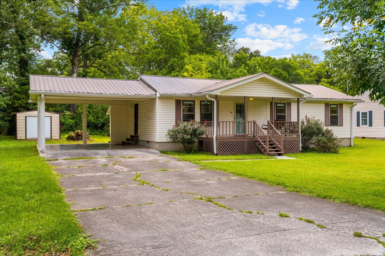 3Br Rental In Quiet Fort Oglethorpe Neighborhood Minutes From Battlefield Parkway Chickamauga Park Available Now – photo 1