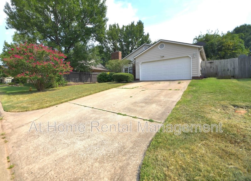 7114 East 98th Street – photo 2