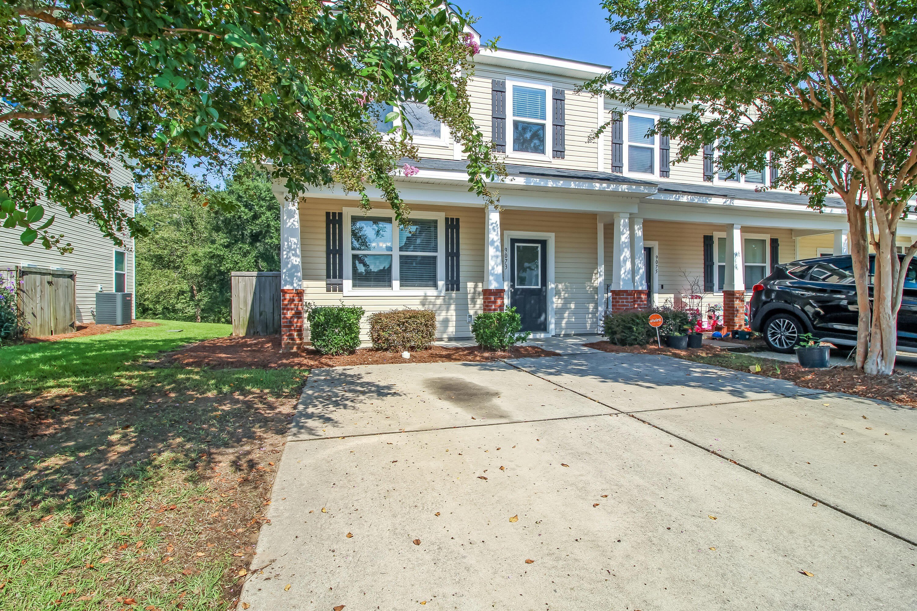 9073 Parlor Drive – photo 2
