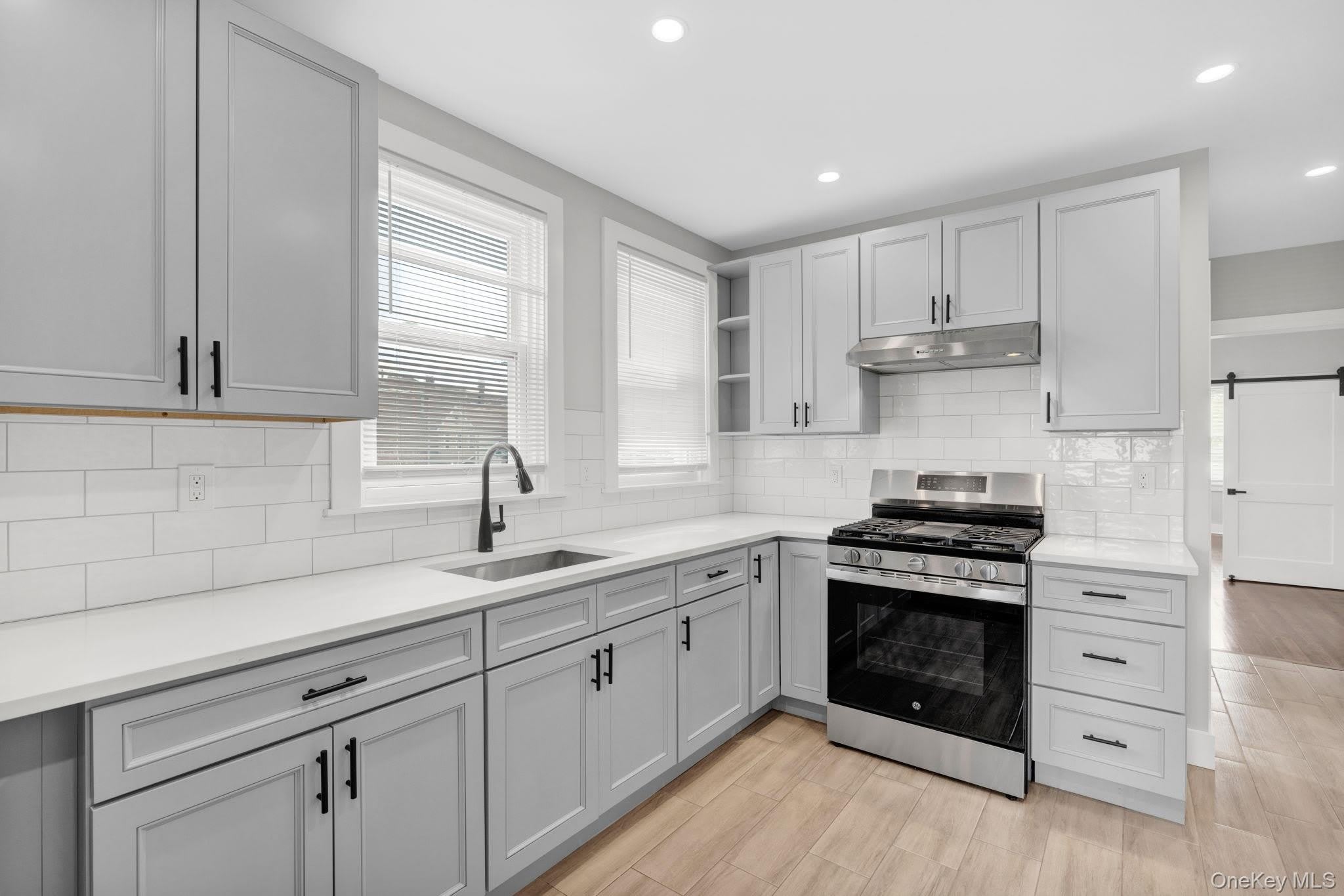 348 Saw Mill River Road – photo 1