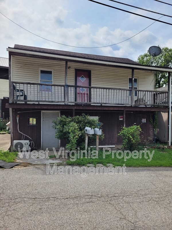 606 21st Street W – photo 2