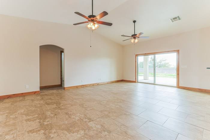 6776 North Overfield Road – photo 2