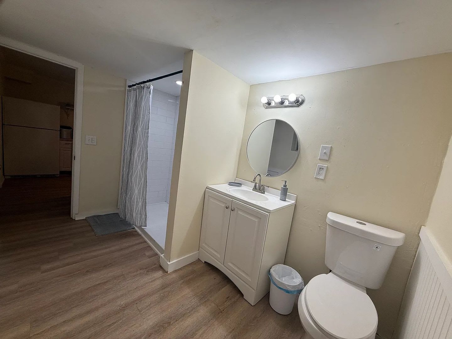 Room in 5 Bedroom Home in College Park – photo 2