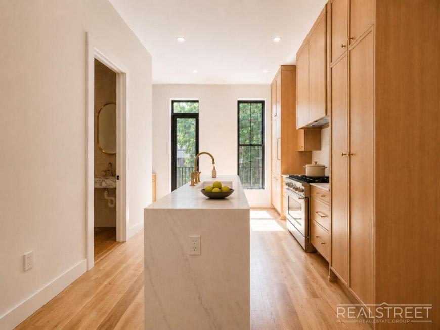 14 Spencer Place – photo 5