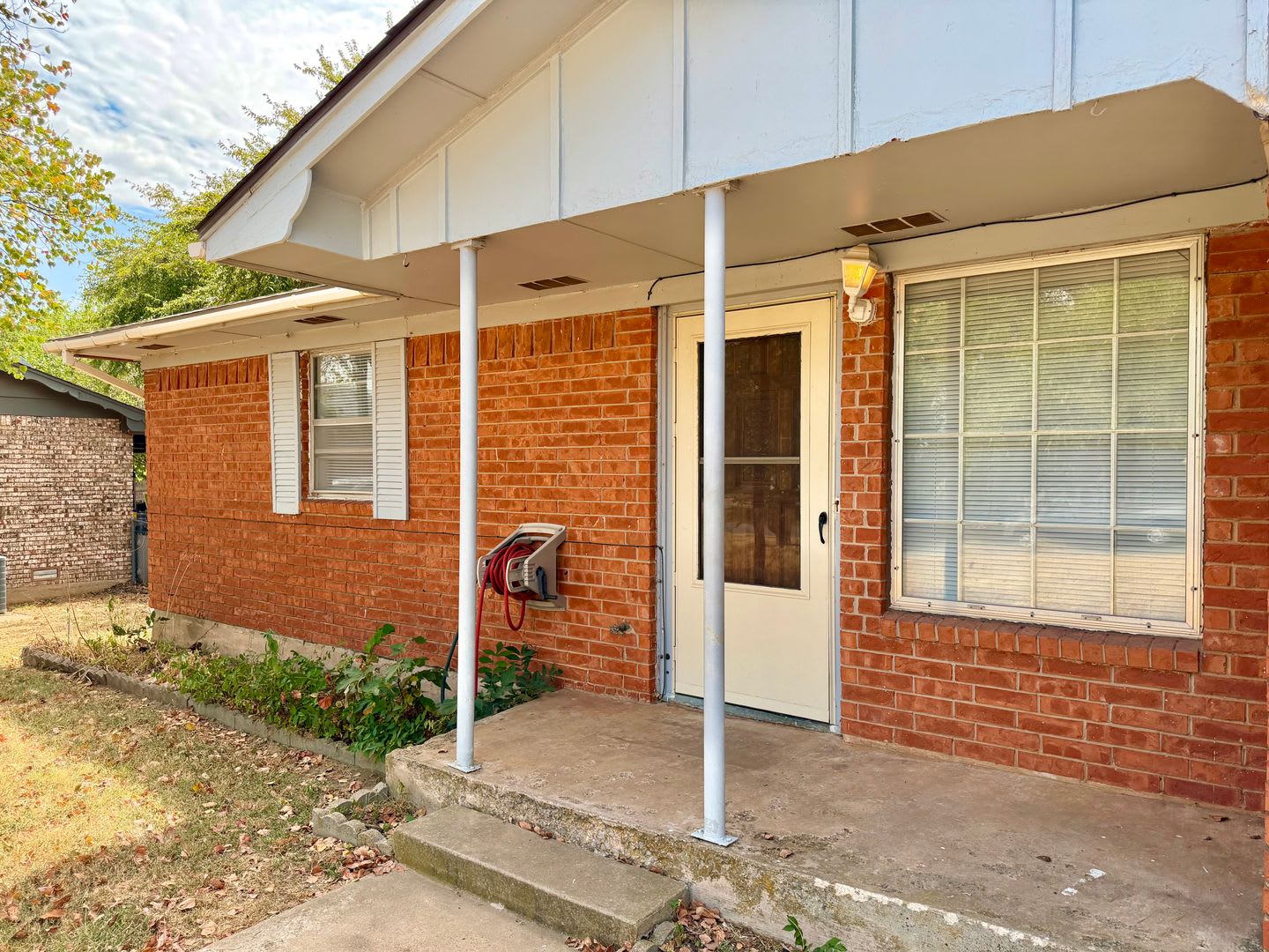 Covered Backporch – photo 4