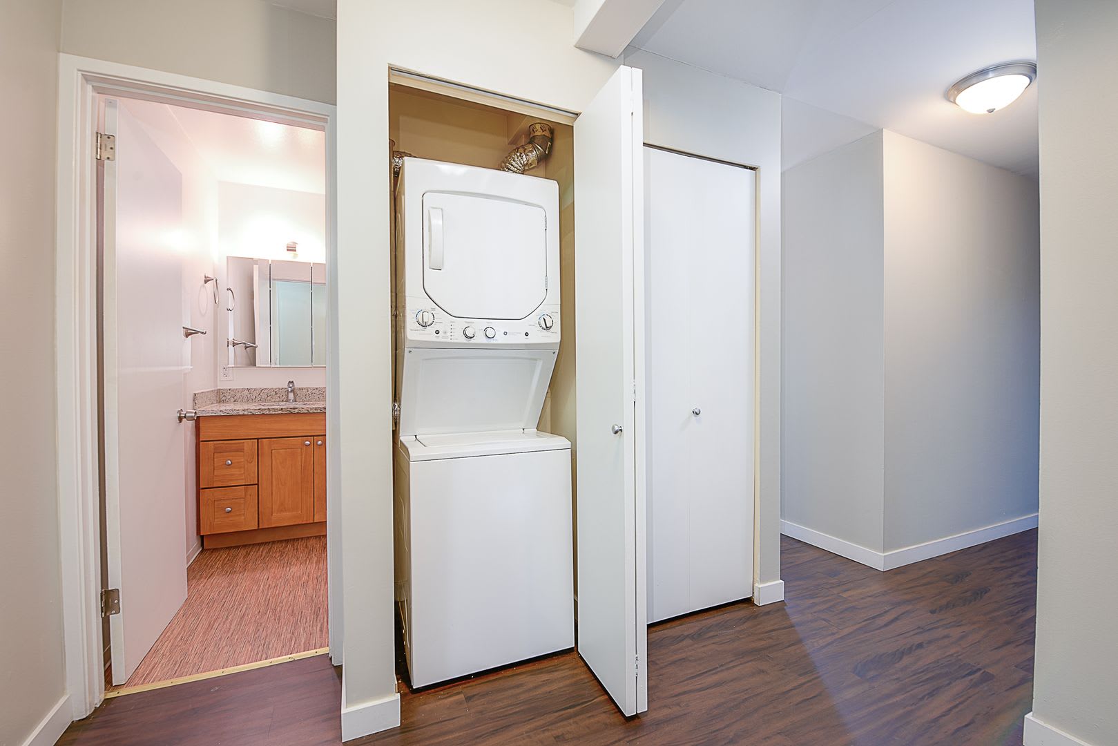 Mercer Crest Apartments – photo 3