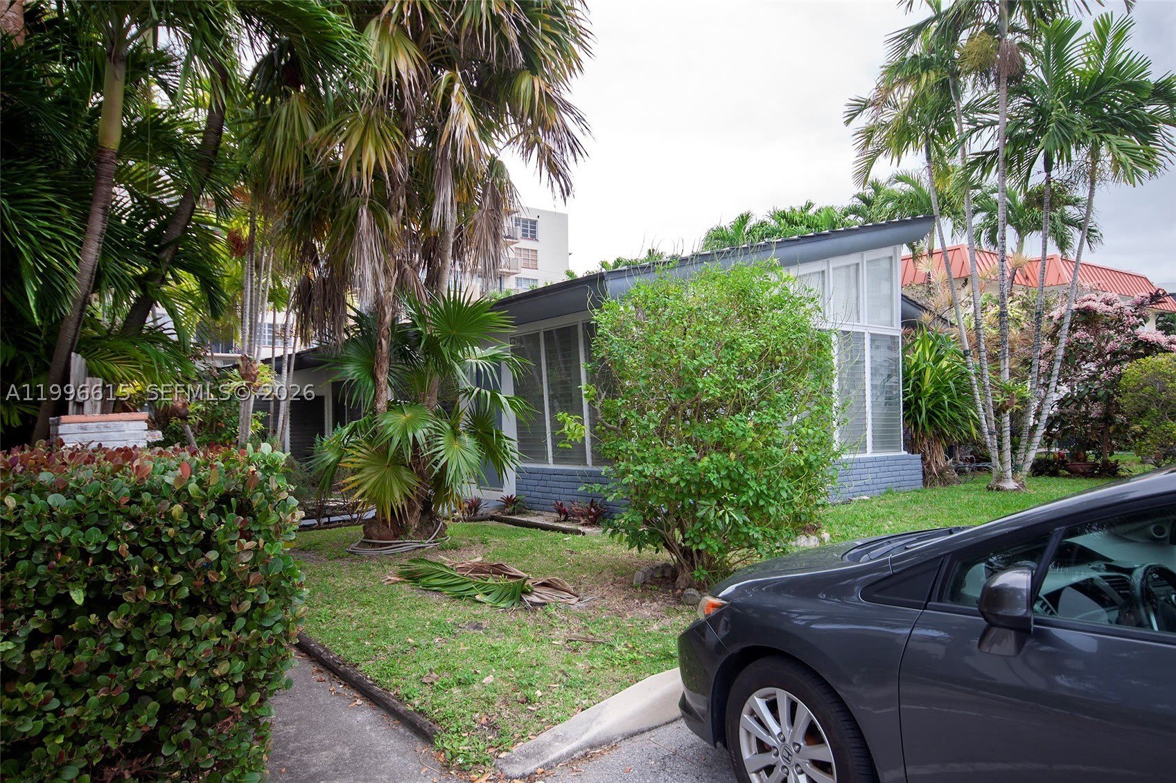 1050 92nd St – photo 3