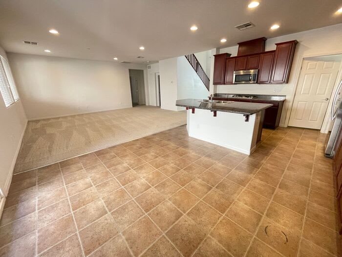 12056 La Palmera Avenue – photo 3