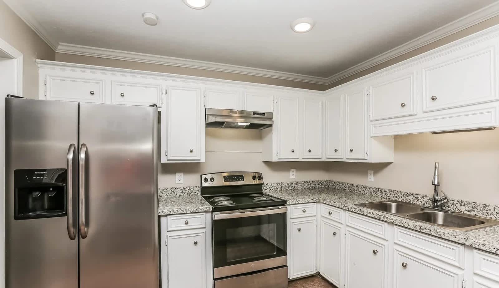 933 Mountain Crest Dr – photo 5
