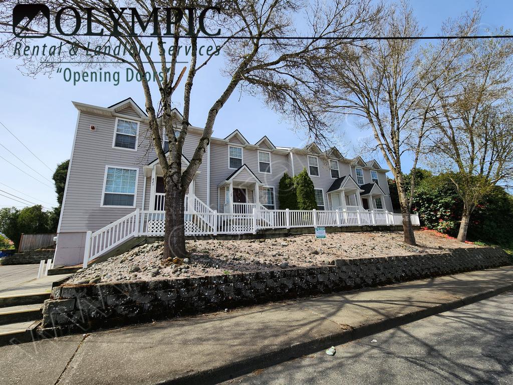 827 Jefferson St SE – photo 1