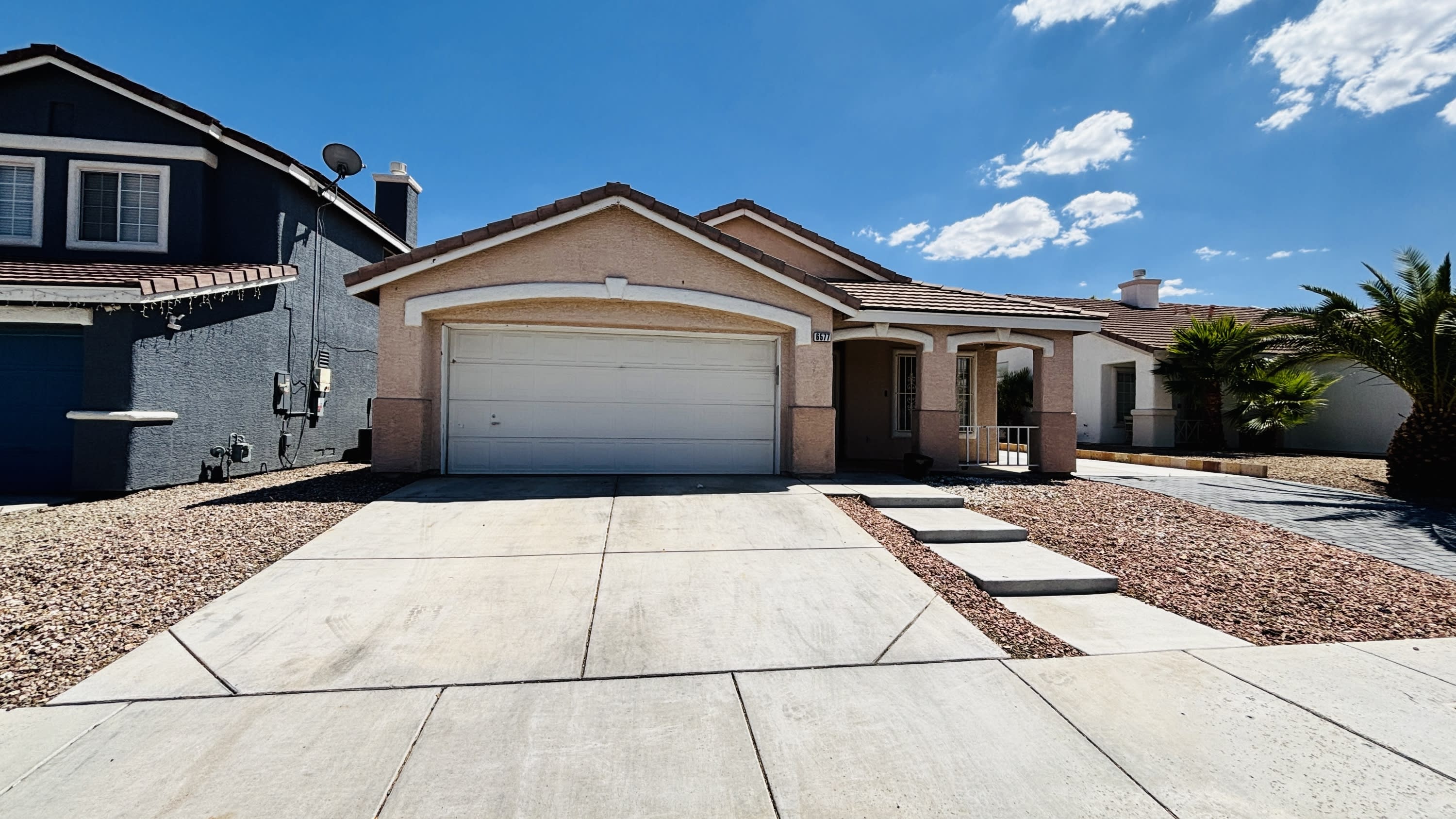 6577 Sweetzer Way – photo 2
