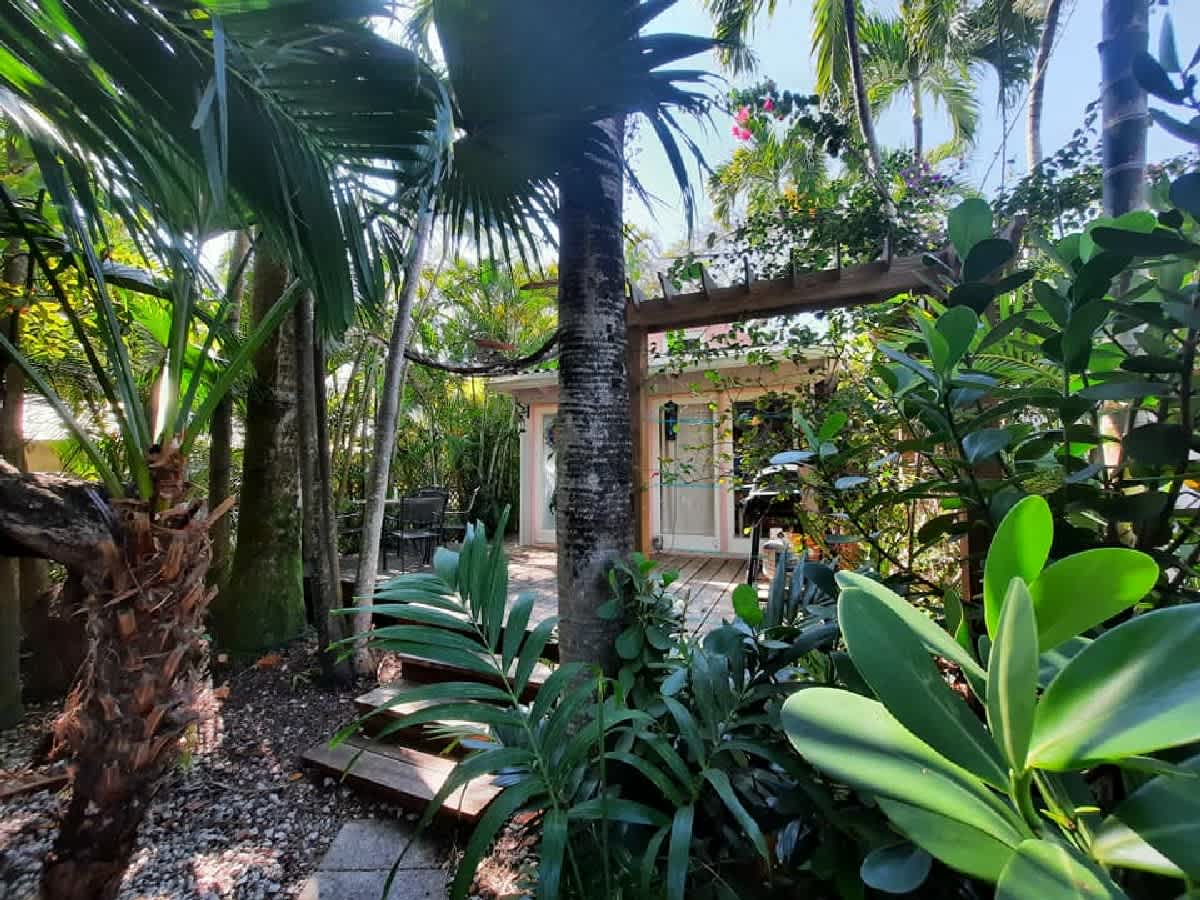 2519 Lincoln Ave – photo 1