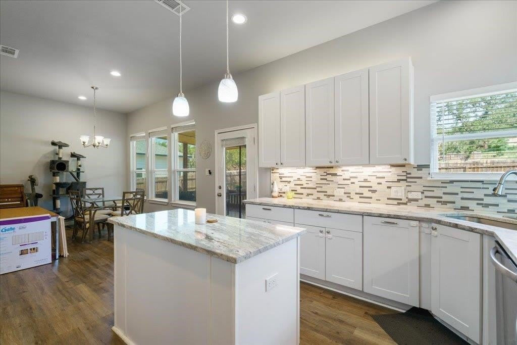 306 Songwood Drive – photo 3