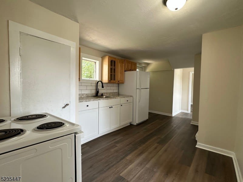 14 W Main St Apt A – photo 5
