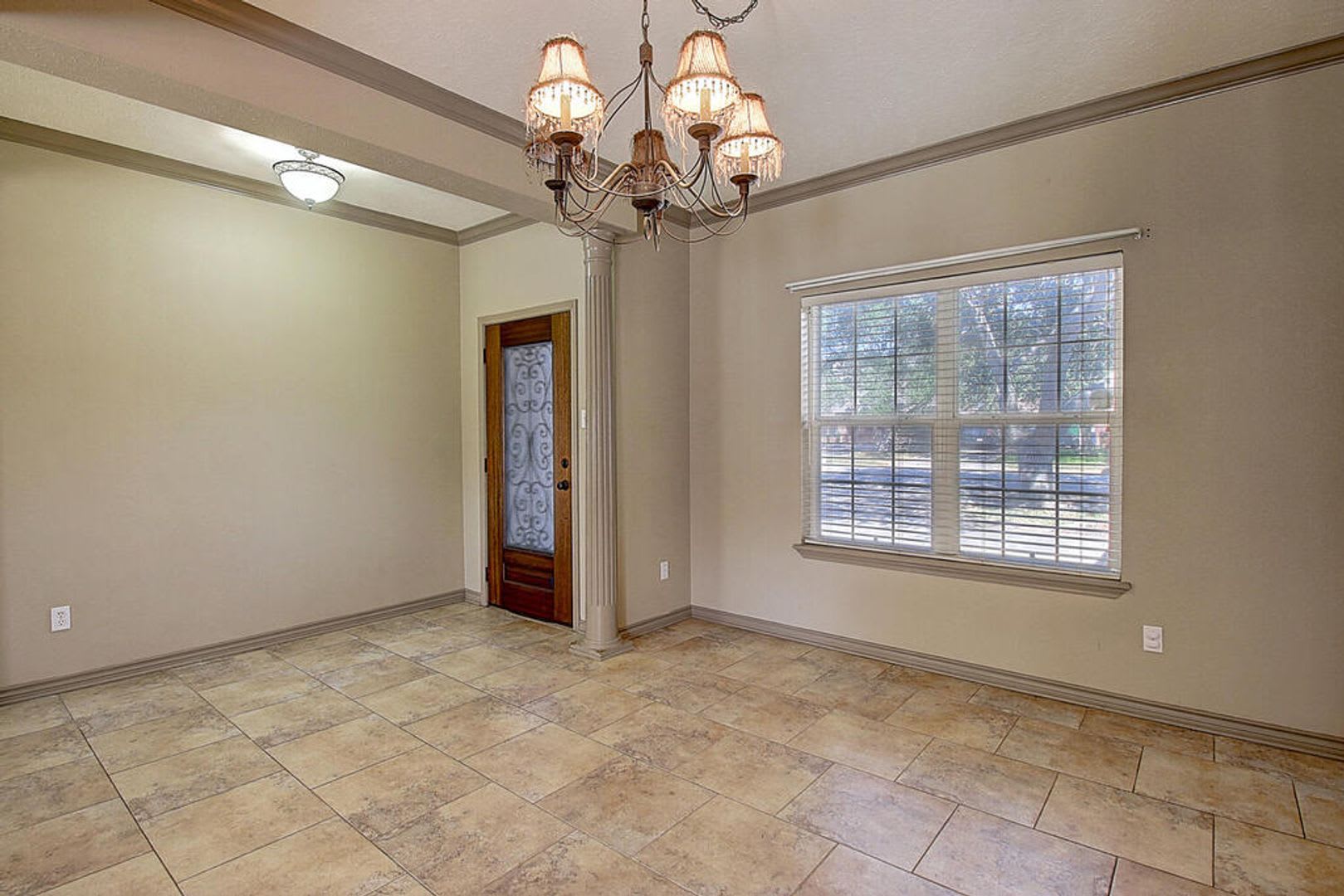 7642 Dallas – photo 5