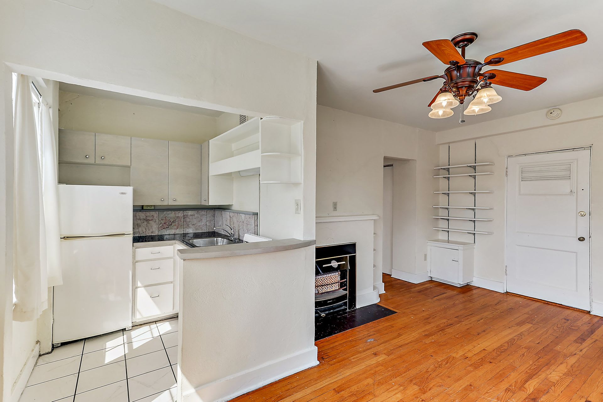 One Bedroom Apartment in Belhaven – photo 3