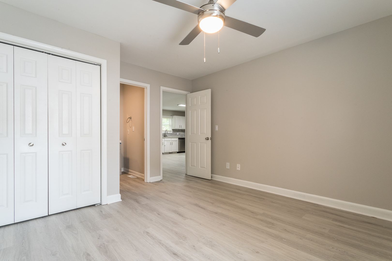 428 Bashford Road – photo 2