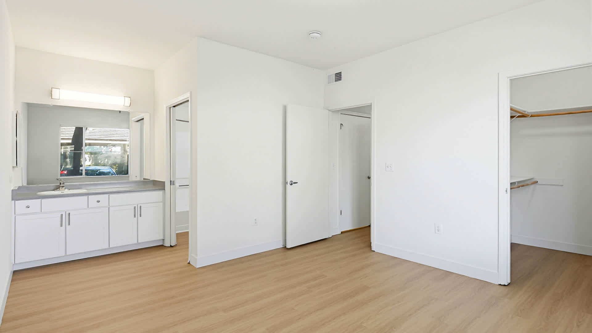Alborada Apartments – photo 2