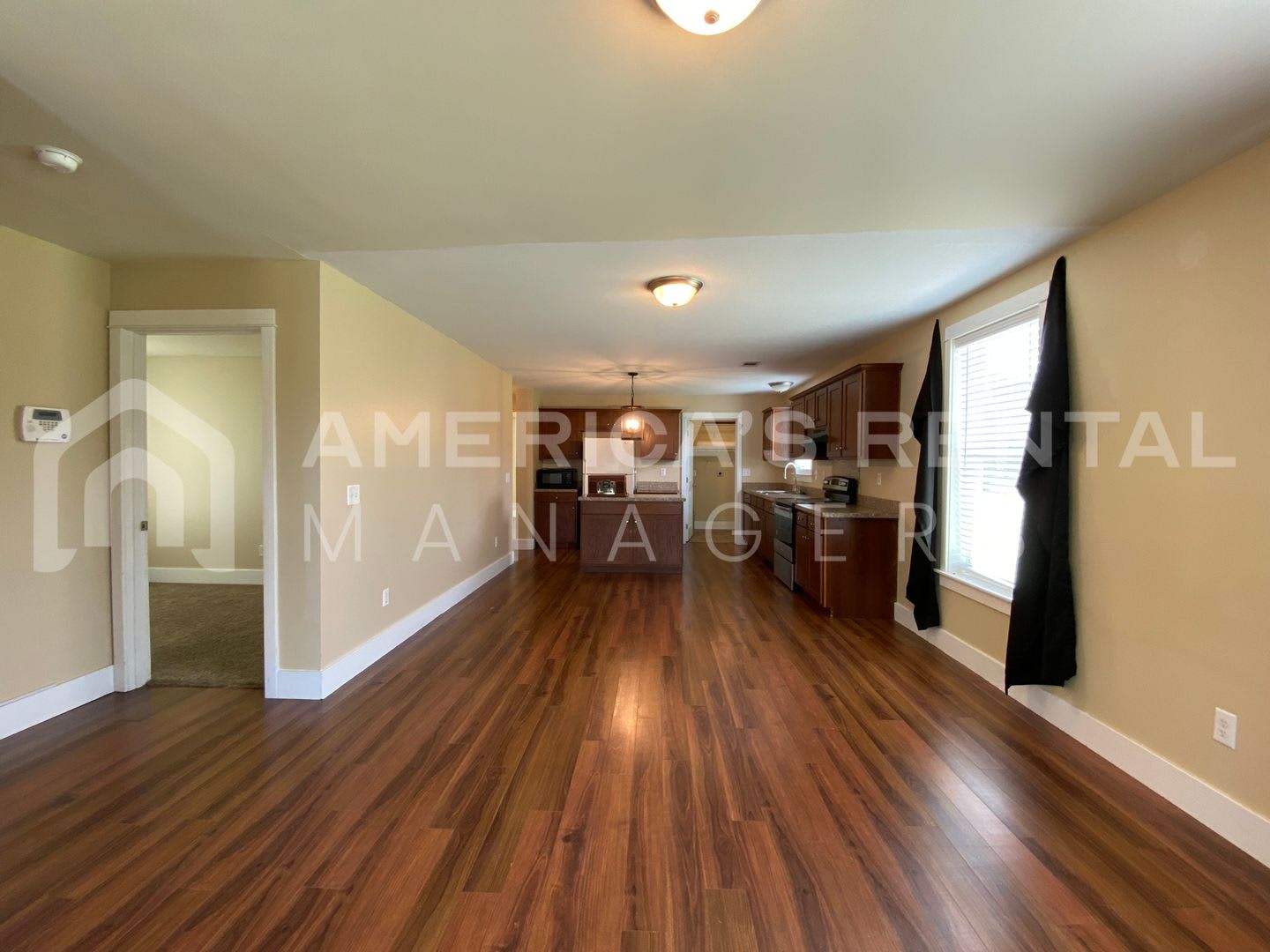 Home For Rent In Montgomery Deposit Pending – photo 4