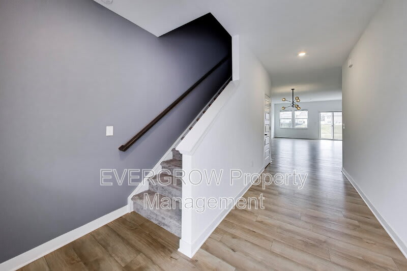 4543 Nokes Place – photo 5
