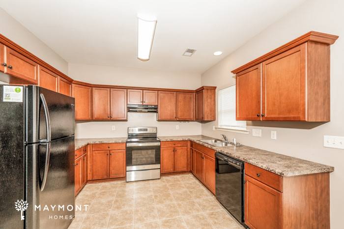 1104 Washington Drive – photo 5