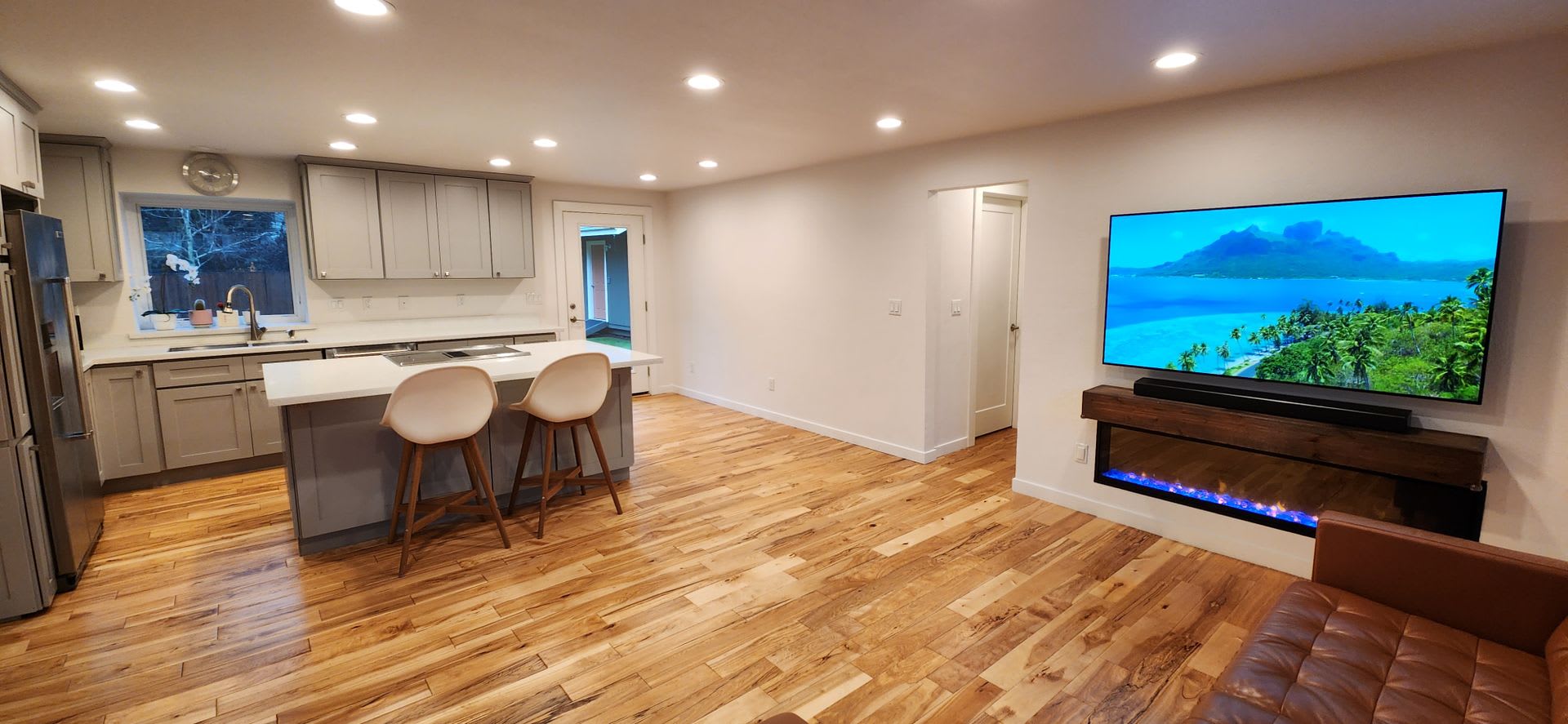 Spacious Mill Creek Rambler w/Fenced yard & Huge Shed – photo 3