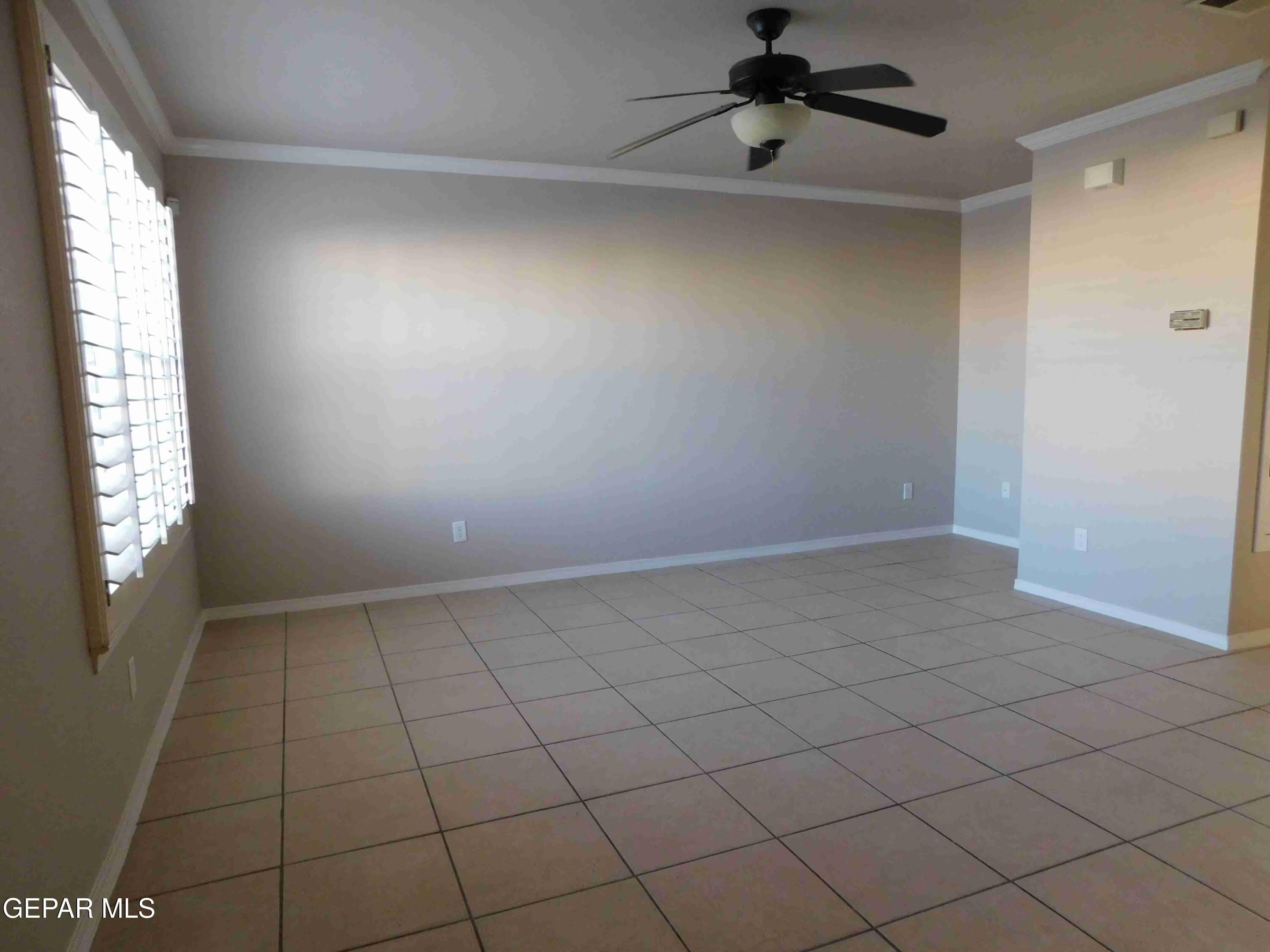10021 RAILROAD Drive – photo 2