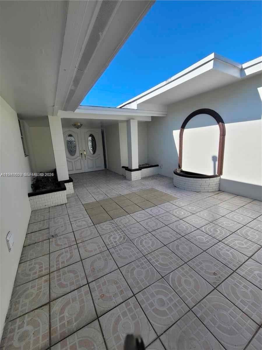 12305 Southwest 42nd Street – photo 2