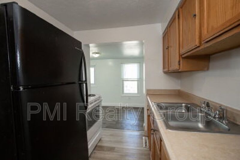 25141 Treadwell Avenue – photo 3